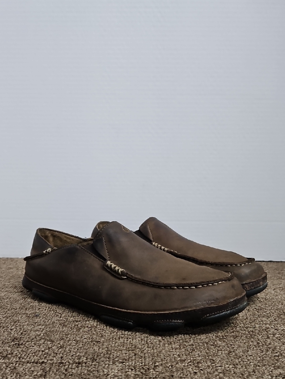 OluKai Moloa Brown Leather Slip-On Loafers Sz 9 Mens